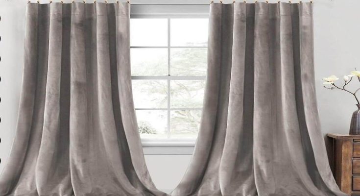 Exquisite Ideas for Decorating Interiors with Velvet curtains